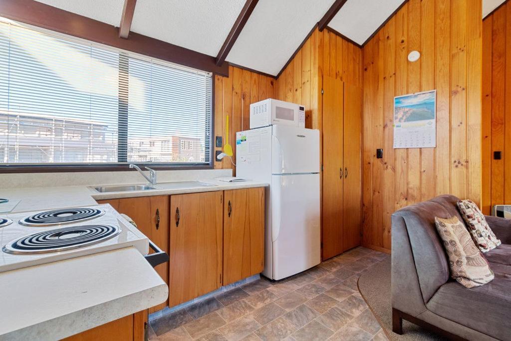 Downtown Mountview - Mt Maunganui Holiday Home Mount Maunganui Buitenkant foto